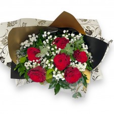 6 red roses babies breath valentines day delivery flower delivery castle hill florist vogue in a vase