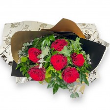 6 red roses valentines day delivery flower delivery castle hill florist vogue in a vase